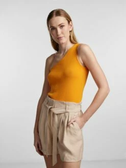 Titelseite 17 Y.A.S YASMILLA GEBREIDE TOP