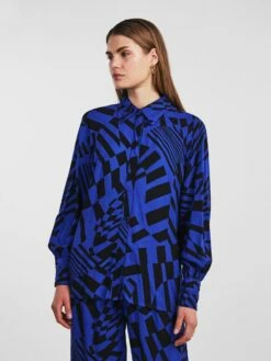 Titelseite 38 Y.A.S YASZIGSA OVERHEMD