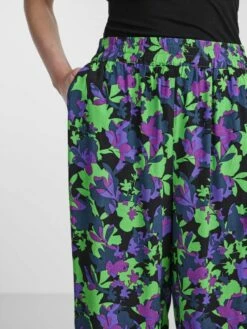 Y.A.S YASLICCO HIGH-WAIST BROEK -Outlet Y.A.S Store 26030642 Black 1040843 006