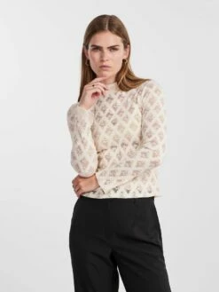 Titelseite 23 Y.A.S YASANNIS TOP MET LANGE MOUWEN